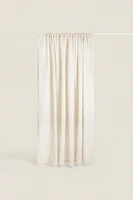 MEDIUM OPACITY DOUBLE-WIDE LINEN CURTAIN