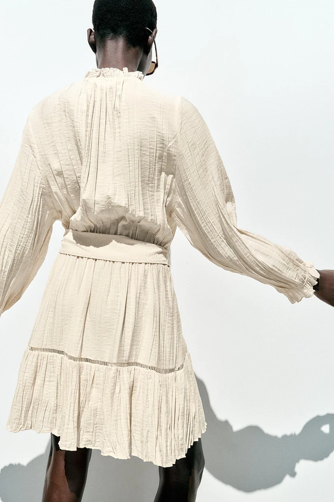 ROBE COURTE EFFET FROISSÉ