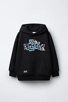 GRAFFITI PRINT HOODED SWEATSHIRT