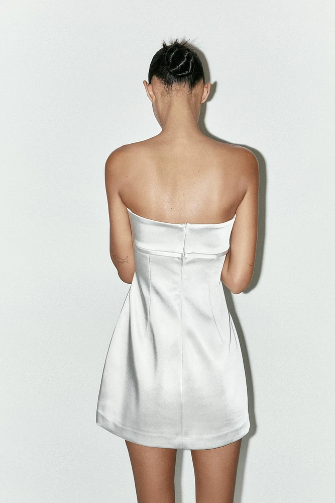 ROBE SATINÉE BUSTIER AVEC LACET