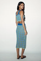 STRUCTURED KNIT CROP TOP