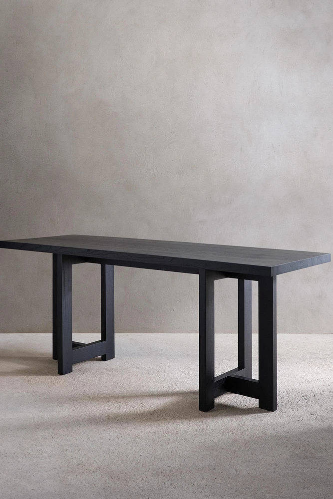 DESK 01