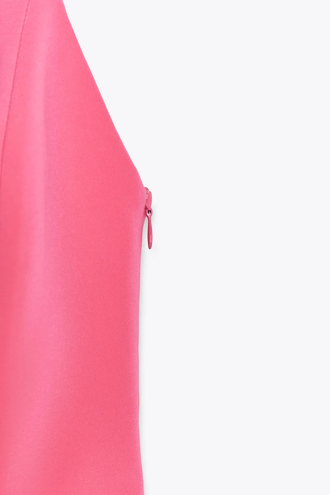 VOLUMINOUS SHORT DRESS