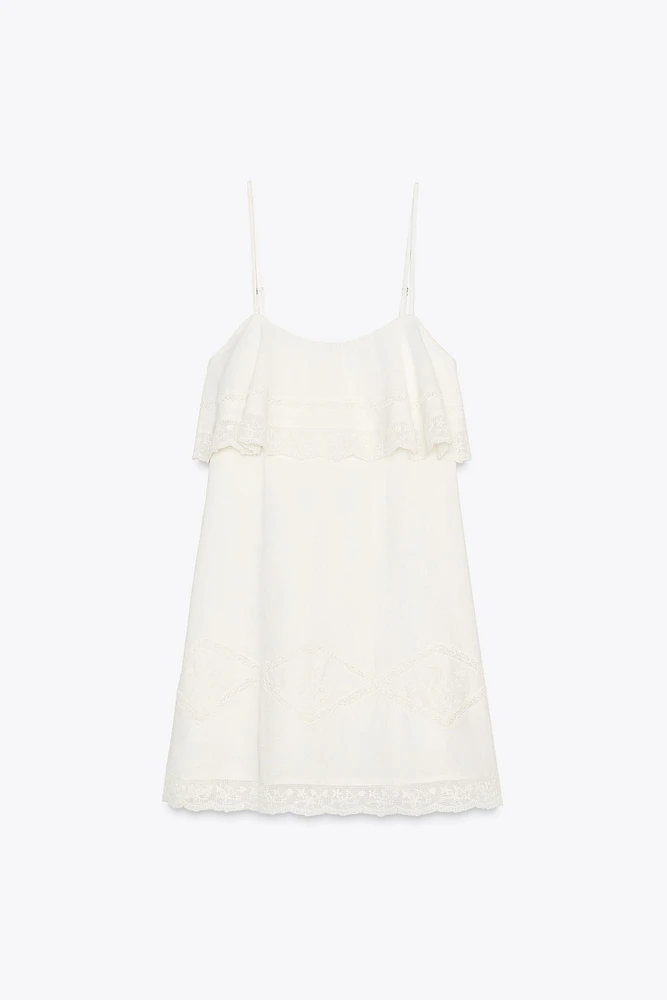 ROBE COURTE BRODÉE