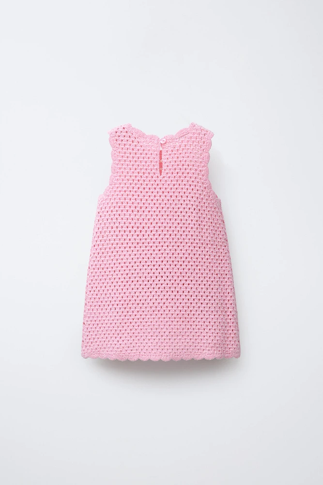 ROBE EN MAILLE FRAISES AU CROCHET