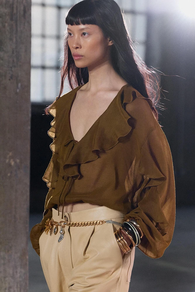 BLOUSE FLUIDE À VOLANTS