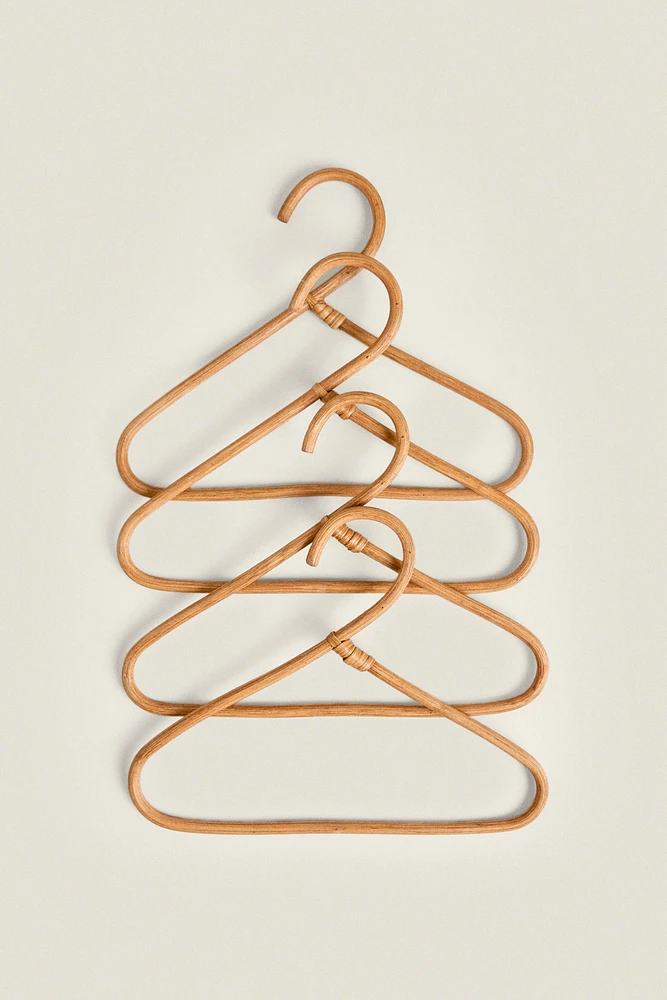 CHILDREN’S RATTAN HANGER (PACK OF 4)