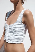 TOP AVEC BRODERIES PERFORÉES
