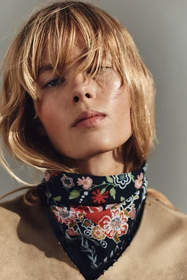 FOULARD IMPRIMÉ FANTAISIE