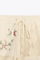 EMBROIDERED CROCHET FLOWER SHORTS