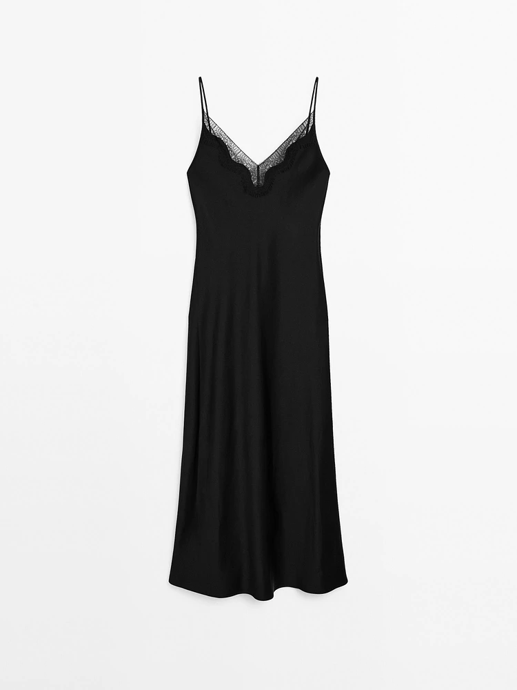 Robe longue nuisette satinée