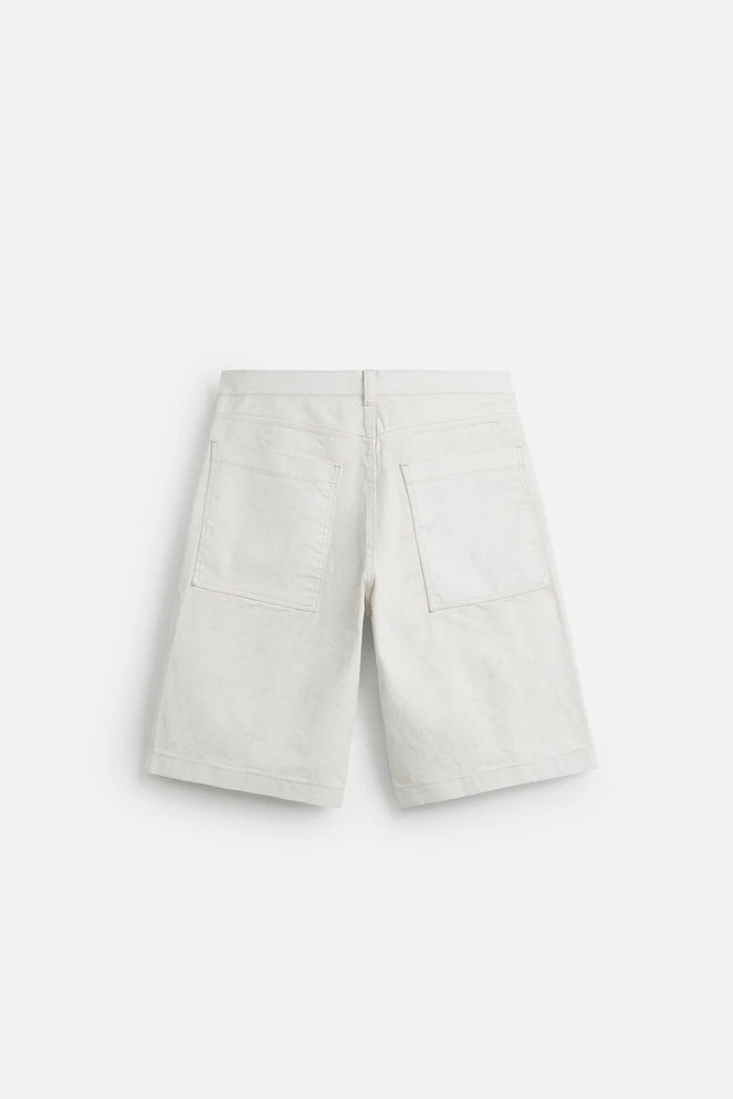 BERMUDA EN DENIM COUPE BAGGY EFFET CIRÉ