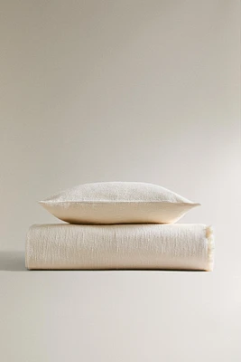 TEXTURED BEDSPREAD