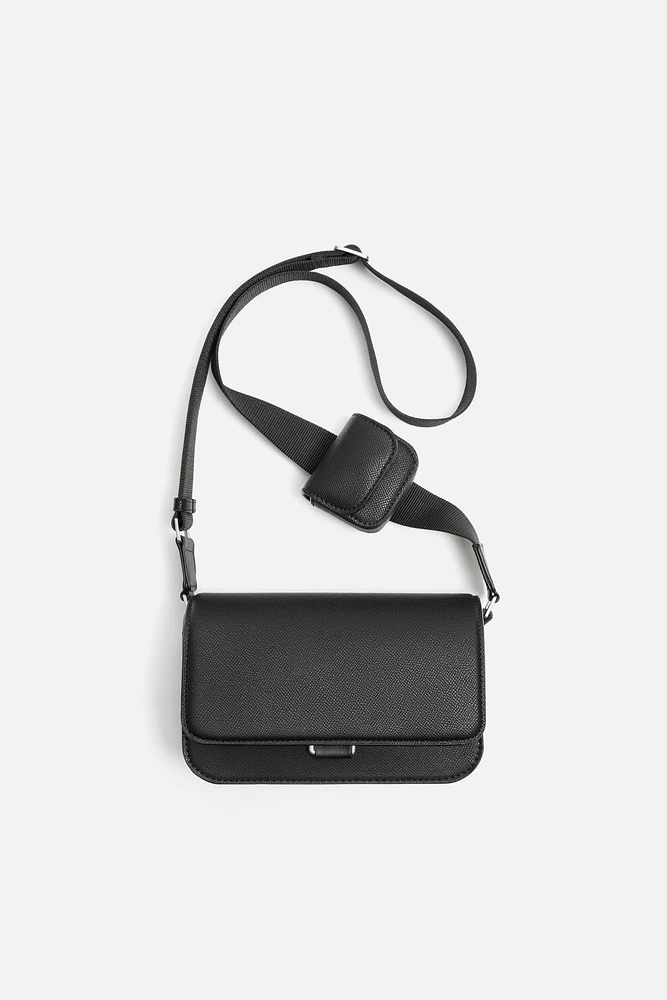 TEXTURED CROSSBODY BAG