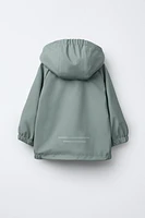 RUBBERIZED RAINCOAT WITH REMOVABLE HOOD