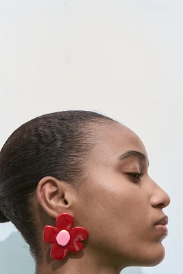 CONTRAST FLOWER EARRINGS