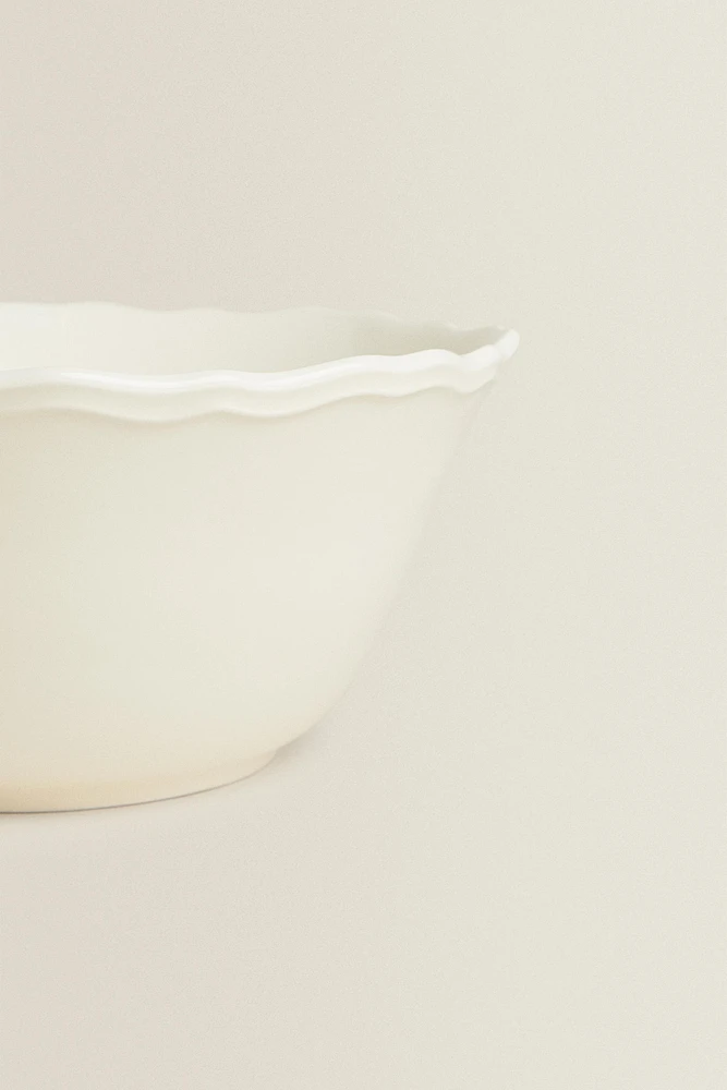 EARTHENWARE SALAD BOWL WITH RAISED-DESIGN EDGE