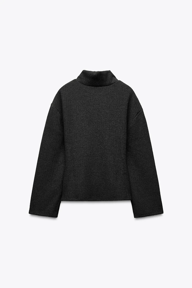 SOFT PLEATED TOP