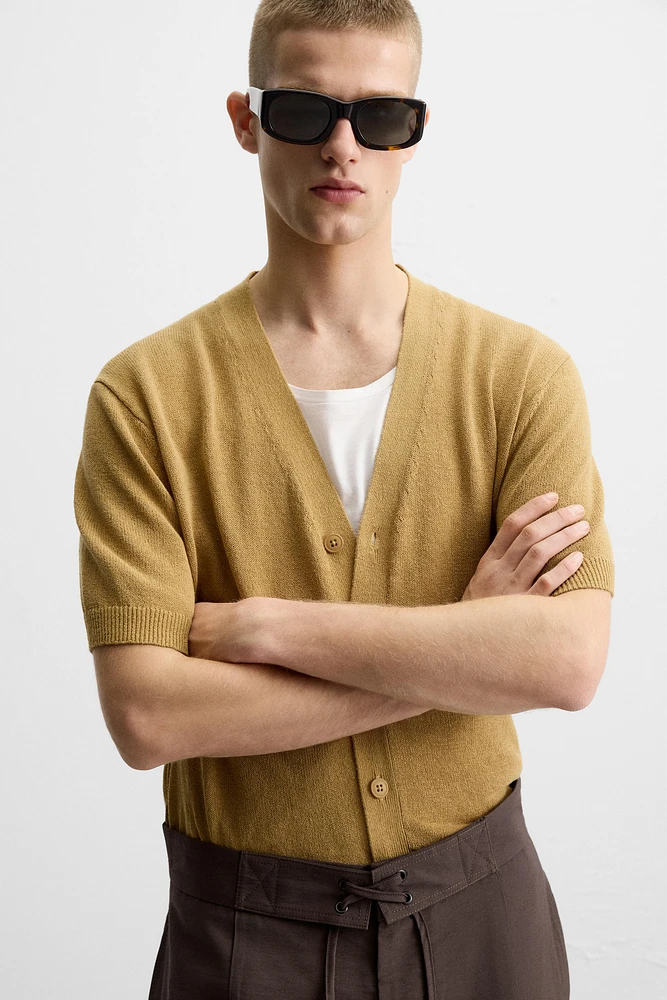 CARDIGAN MANCHES COURTES