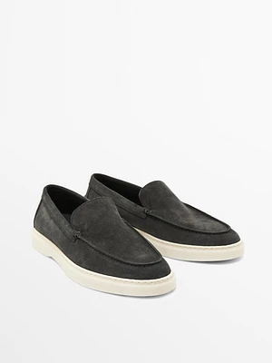 Split leather loafers