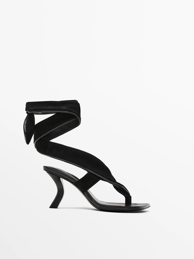 Sandales à talon nouées en daim - Limited Edition