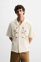 CONTRAST EMBROIDERY SHIRT