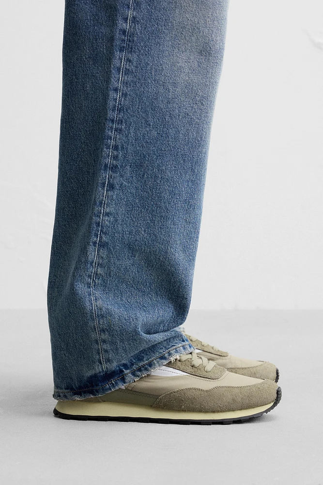RETRO SNEAKERS