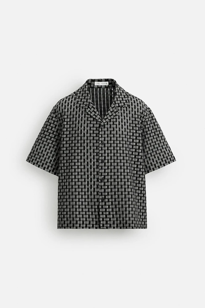 TEXTURED SHIRT