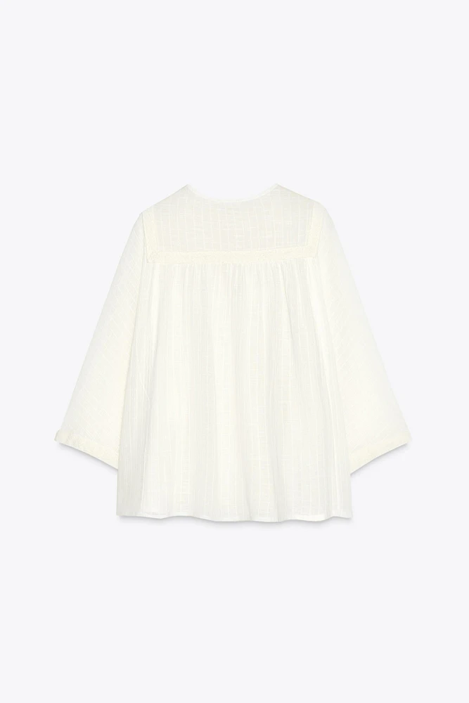 EMBROIDERED WIDE SLEEVE BLOUSE