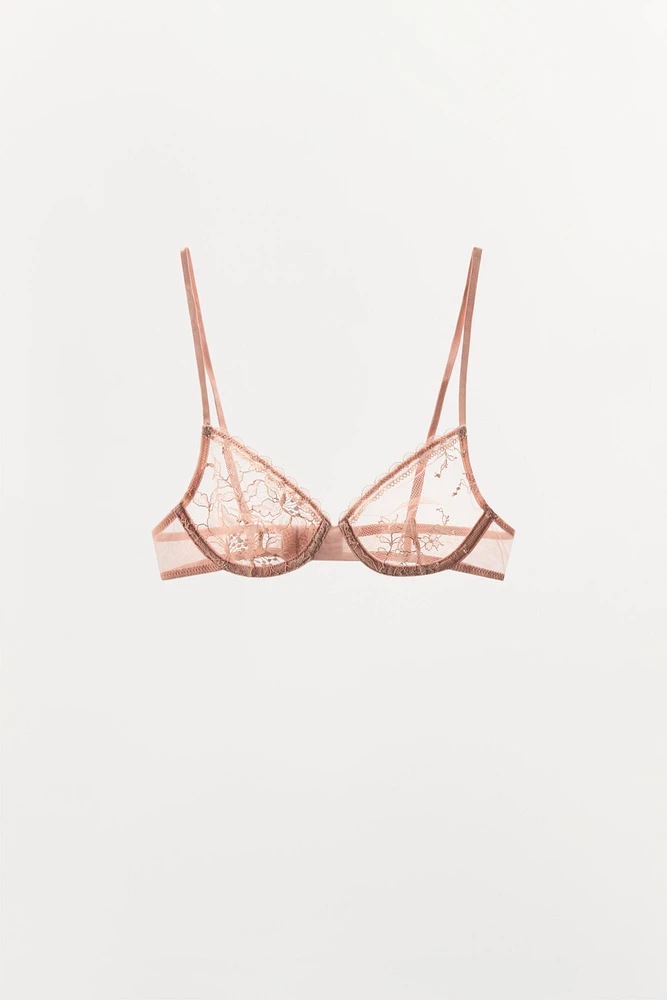 SOUTIEN-GORGE À ARMATURES EN DENTELLE