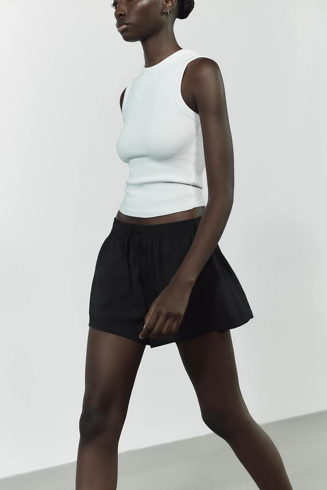 FLOWY SHORTS