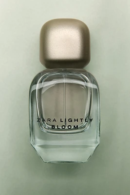 LIGHTLY BLOOM EDP 30 ML (1,0 FL. OZ).