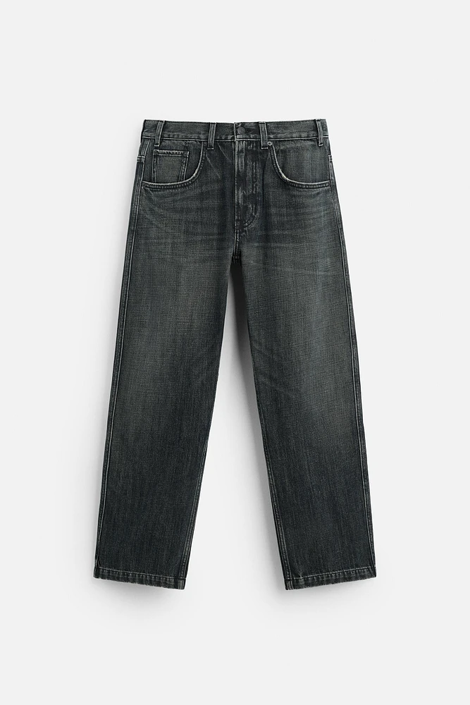 LOOSE STRAIGHT FIT JEANS