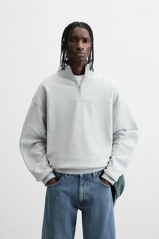 QUARTER-ZIP SWEATSHIRT