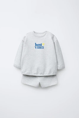 ENSEMBLE SWEAT ET BERMUDA À INSCRIPTION