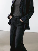 Loose mid-rise wide-leg jeans
