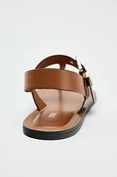 LOW HEELED SANDALS WITH BUCKLE