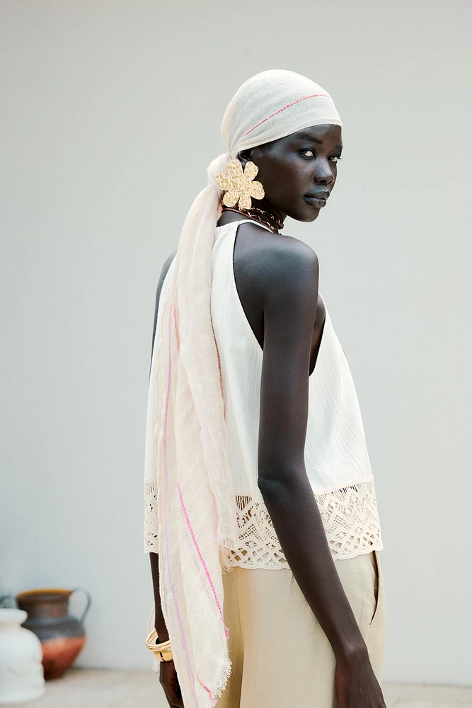 TOP RUSTIQUE BAS EN CROCHET