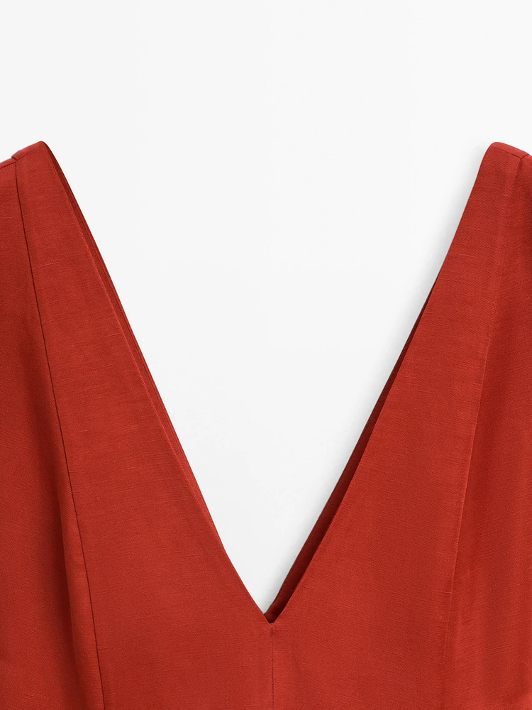 Long flowing flounce dress