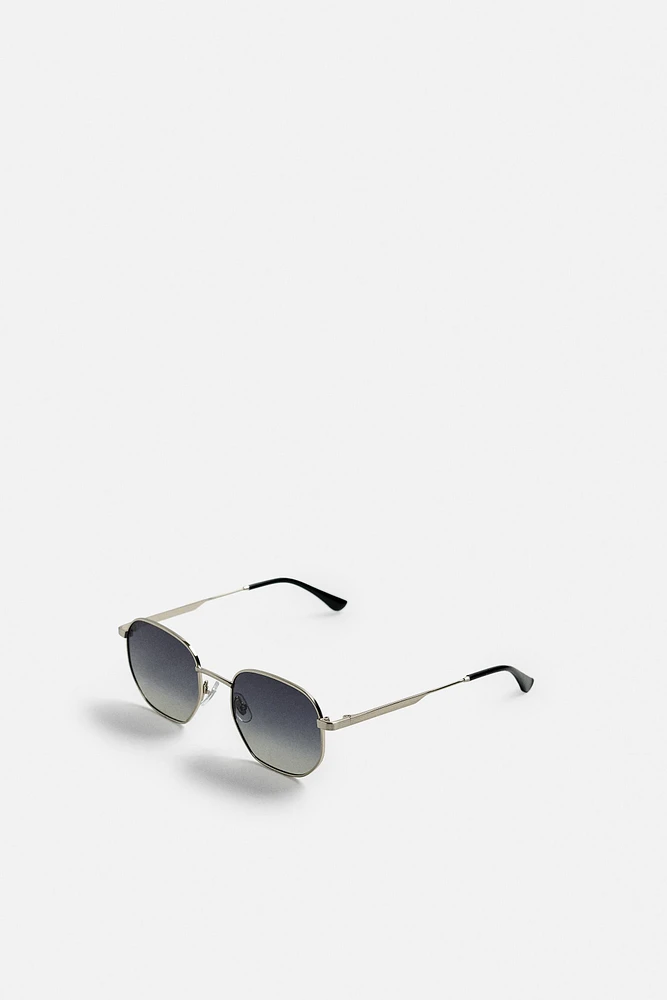 LUNETTES DE SOLEIL MÉTALLIQUES