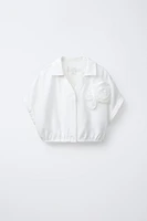 CHEMISE AVEC APPLIQUÉ FLEUR