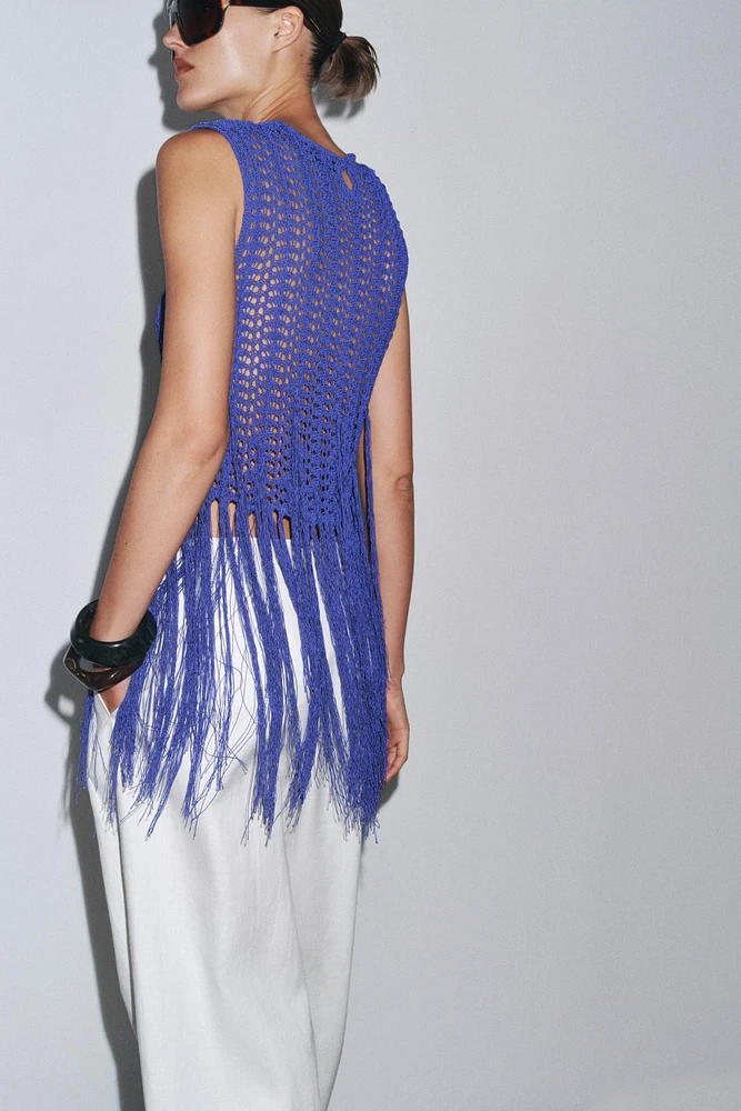 FRINGED CROCHET KNIT TOP