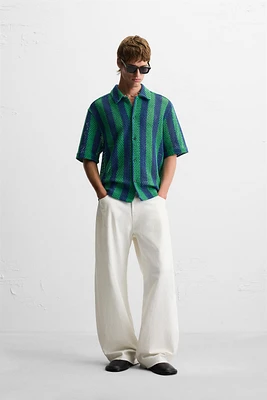 CHEMISE STRUCTURÉE AU CROCHET