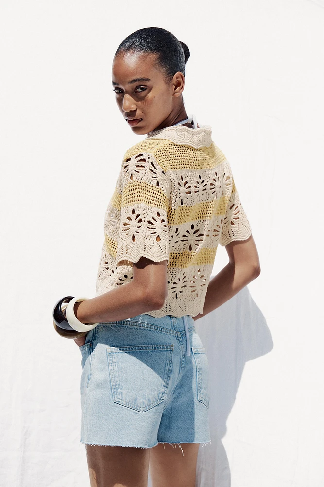 TOP EN MAILLE POINTELLE
