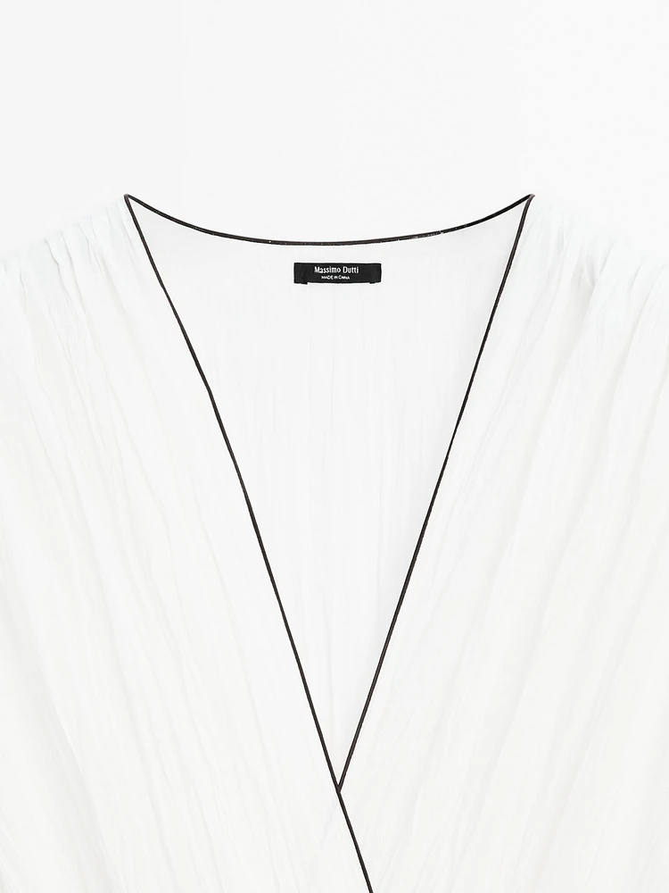Robe longue contrastante plissée
