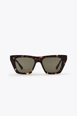 TORTOISESHELL CAT EYE SUNGLASSES