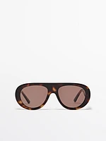 Oval sunglasses