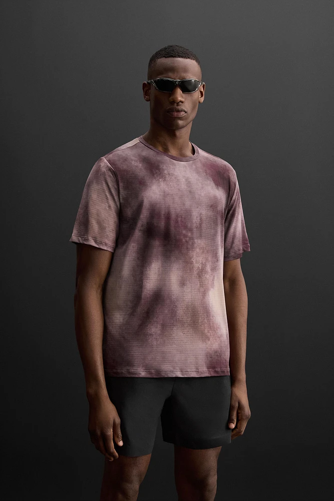 TIE-DYE PRINT PERFORATED T-SHIRT