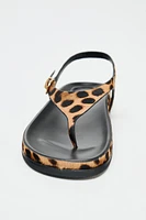SANDALES  EN CUIR AVEC EFFET FOURRURE ET IMPRIMÉ ANIMALIER