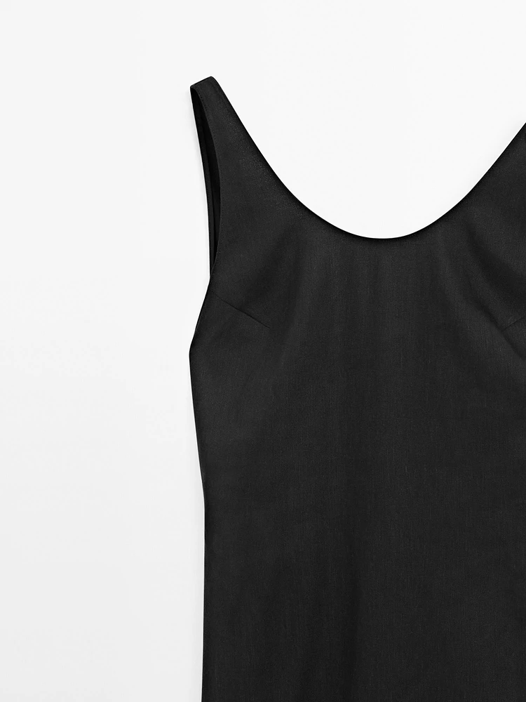 Midi dress with low-cut back